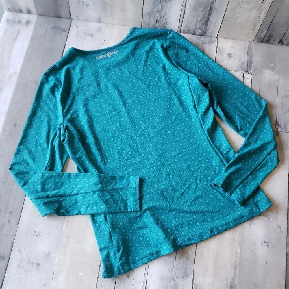 NWT - Hang Ten Long Sleeve Sun Tee - Size XS